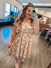 Load image into Gallery viewer, Floral Dress Reg + Curvy

