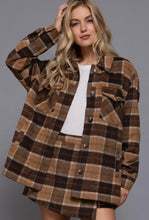 Load image into Gallery viewer, Sherpa Shacket
