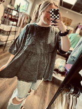 Load image into Gallery viewer, Lace Pocket Oversized Tee
