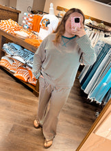 Load image into Gallery viewer, Teal/Pink Stripe Set
