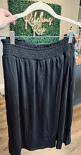 Load image into Gallery viewer, Knee Length Skirt
